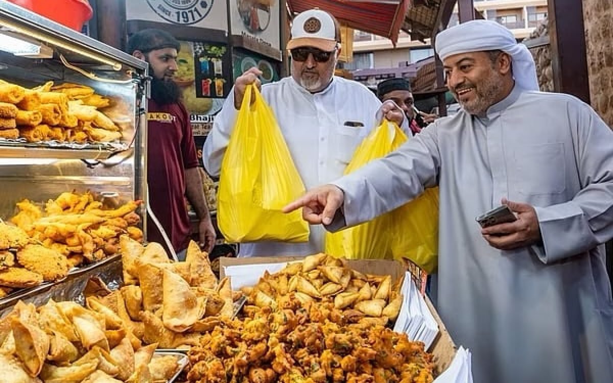 This Bur Dubai Eatery Sells 35,000 Samosas a Day During Ramadan